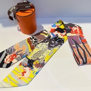 Hermes Silk Twilly En Liberte with dog pattern